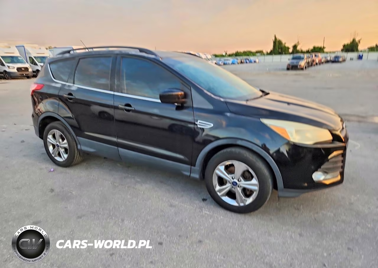 2015 Ford Escape Se VIN:1FMCU0GXXFUA14909 - 4