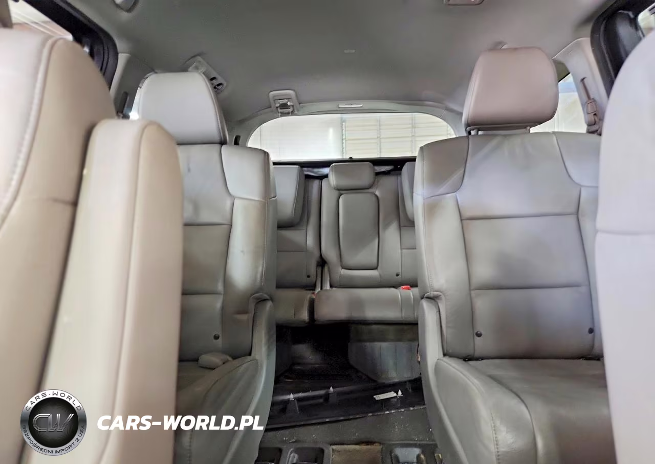 2016 Honda Odyssey Touring VIN:5FNRL5H99GB053869 - 10