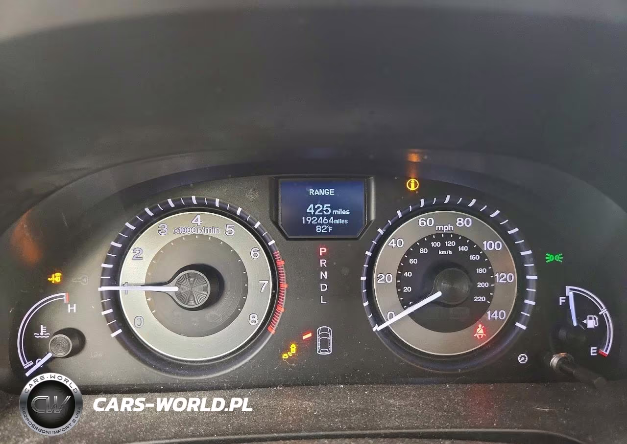 2016 Honda Odyssey Touring VIN:5FNRL5H99GB053869 - 9