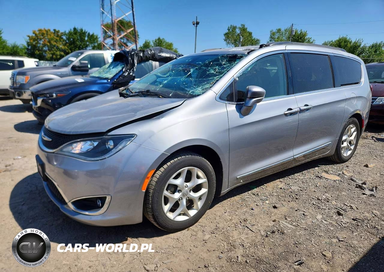 2017 Chrysler Pacifica Touring L