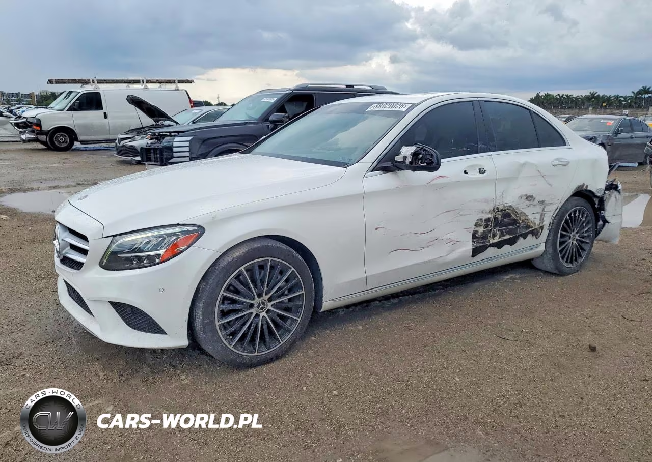 2021 Mercedes-Benz C 300