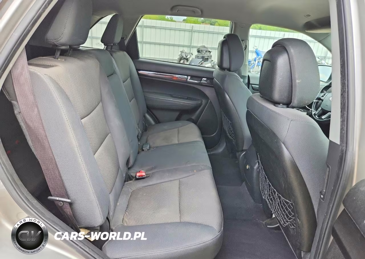 2013 Kia Sorento Lx VIN:5XYKT4A69DG382040 - 11