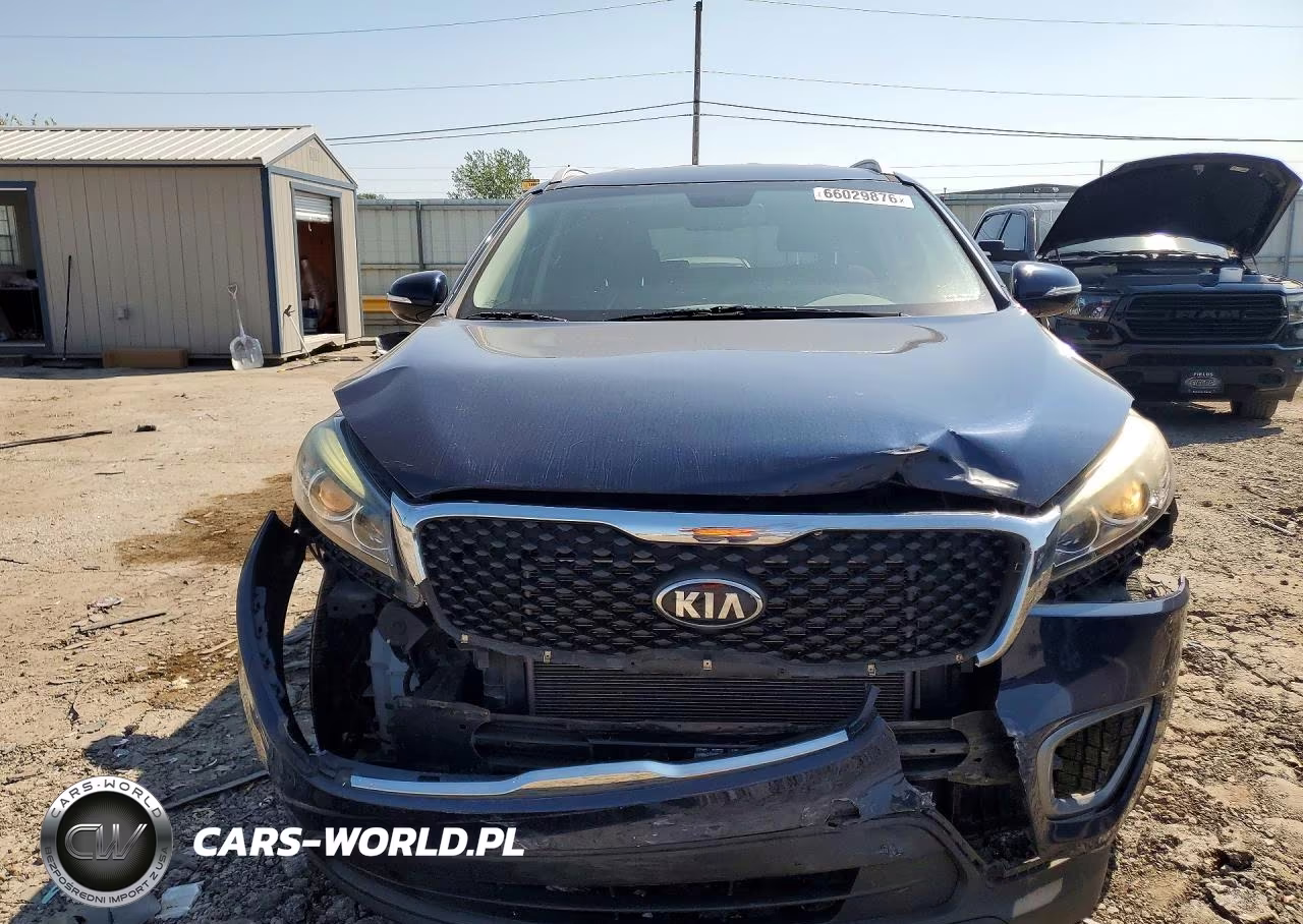 2016 Kia Sorento Lx VIN:5XYPG4A32GG127394 - 5