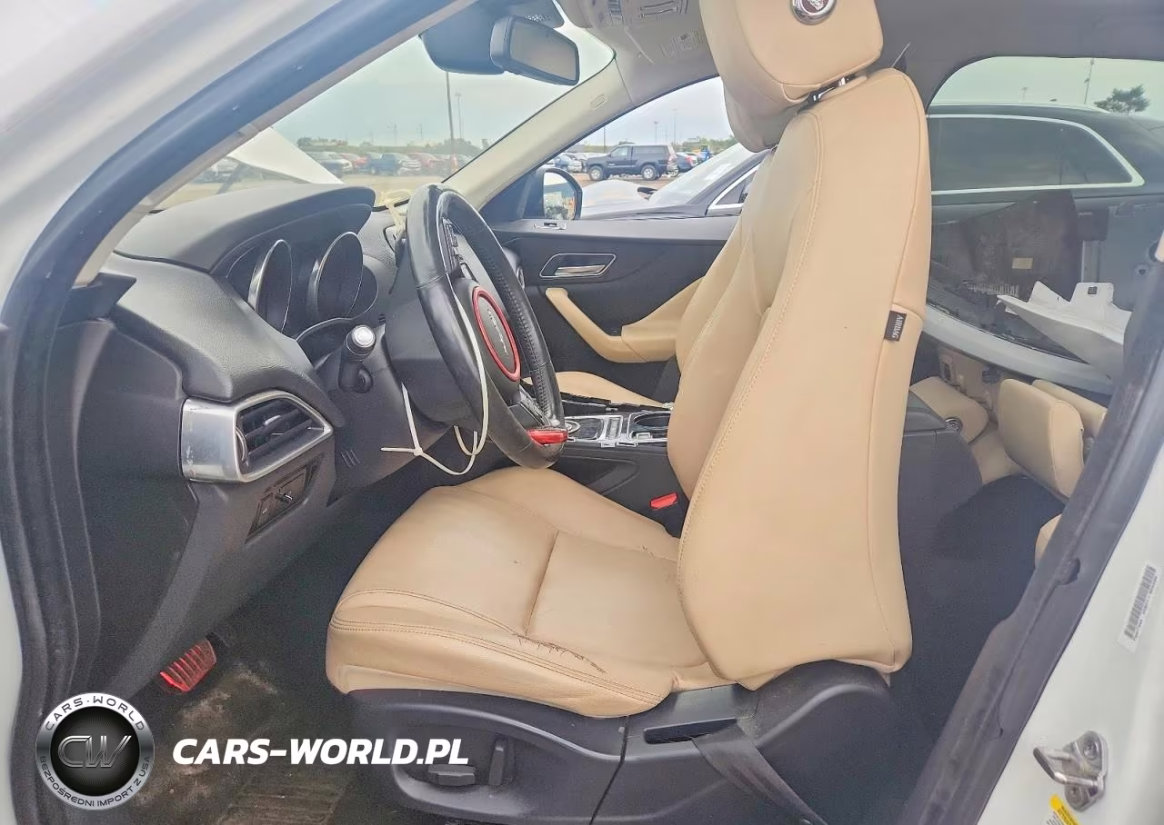 2017 Jaguar F-Pace Premium VIN:SADCJ2BV8HA884228 - 7