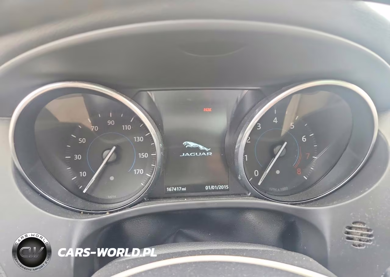 2017 Jaguar F-Pace Premium VIN:SADCJ2BV8HA884228 - 9