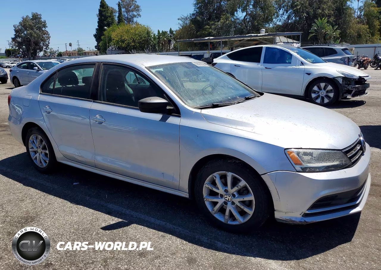 2015 Volkswagen Jetta Se VIN:3VWD17AJ4FM335070 - 4