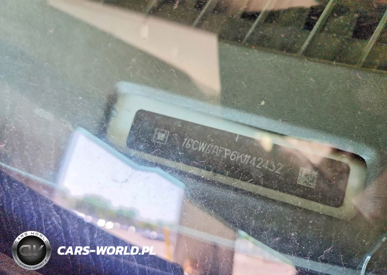 2019 Chevrolet Express 2500 Cargo Delivery Van VIN:1GCWGAFP6K1142432 - 12