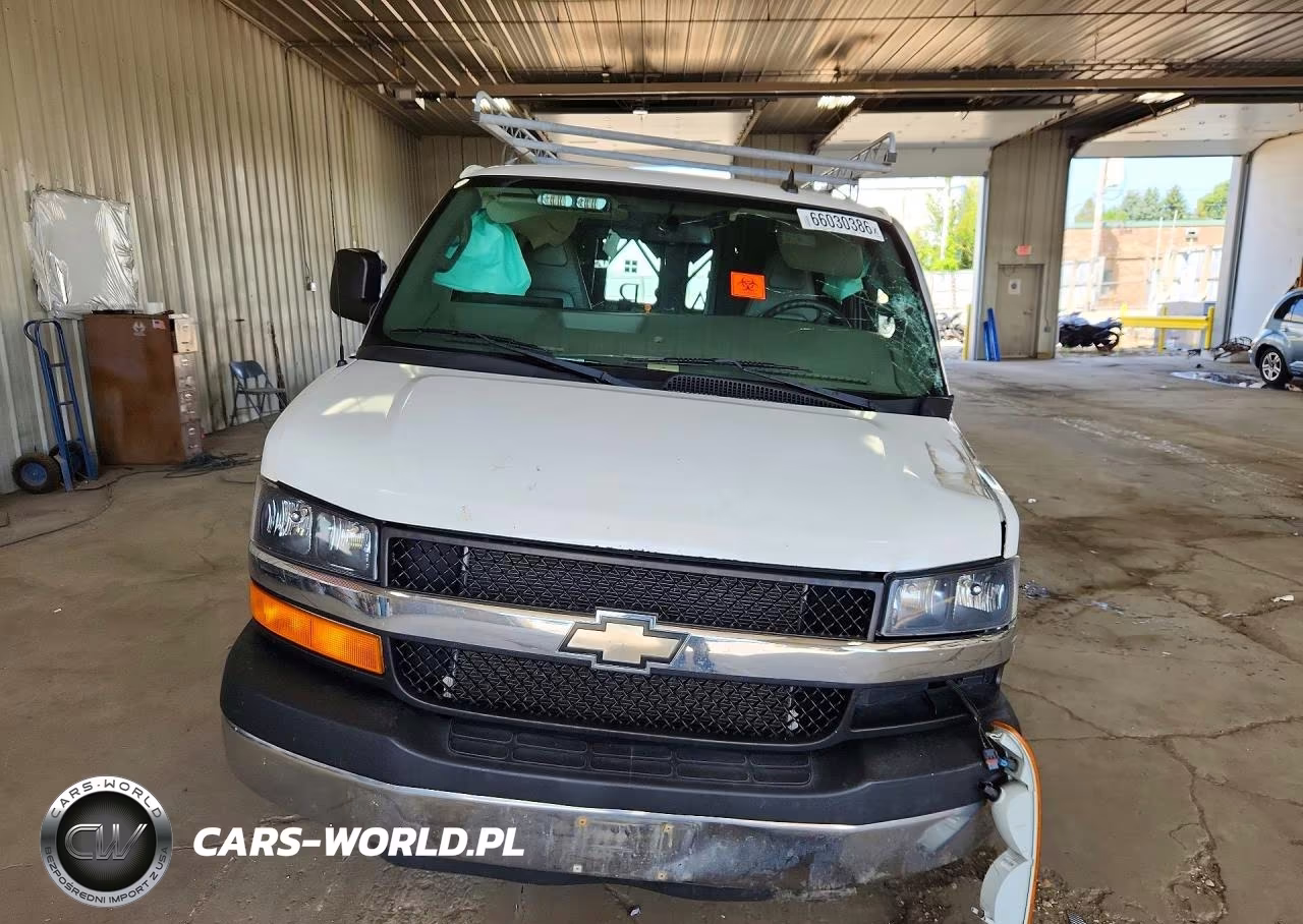 2019 Chevrolet Express 2500 Cargo Delivery Van VIN:1GCWGAFP6K1142432 - 5