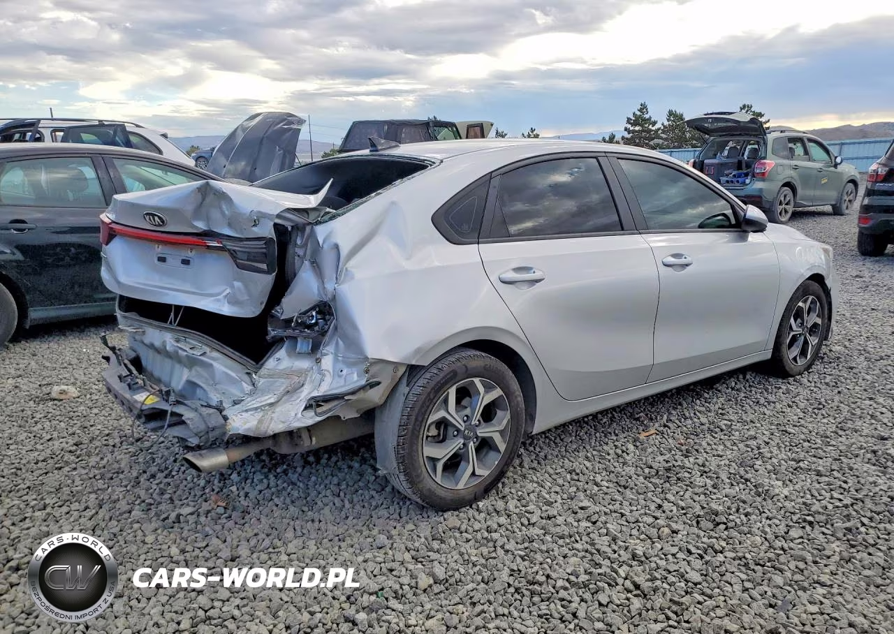 2021 Kia Forte Lxs VIN:3KPF24AD4ME349074 - 3