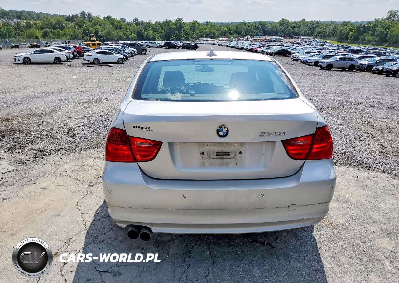 2009 BMW 328 Xi VIN:WBAPK73509A449644 - 6
