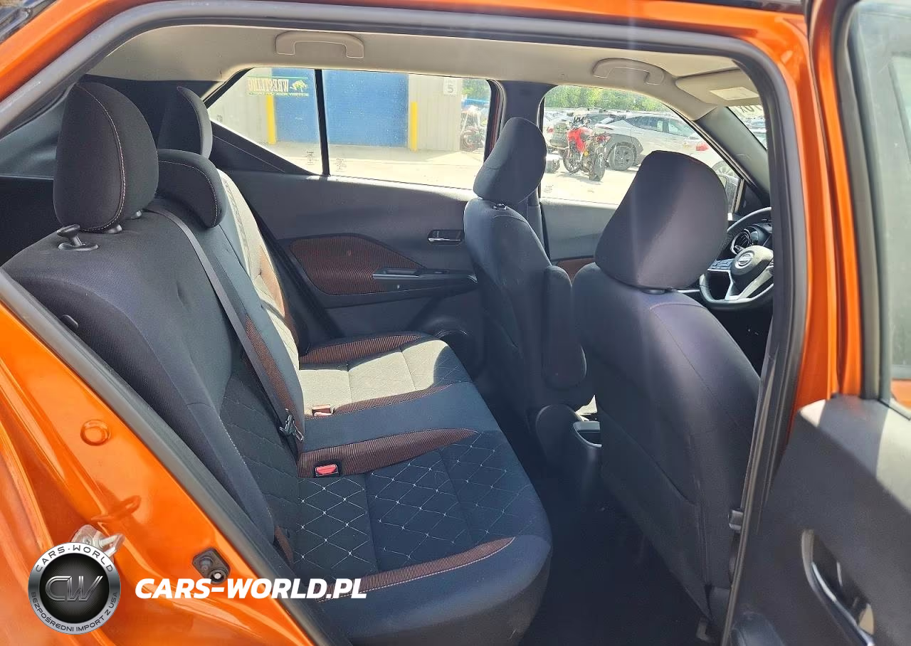 2019 Nissan Kicks Sr VIN:3N1CP5CU5KL524872 - 11