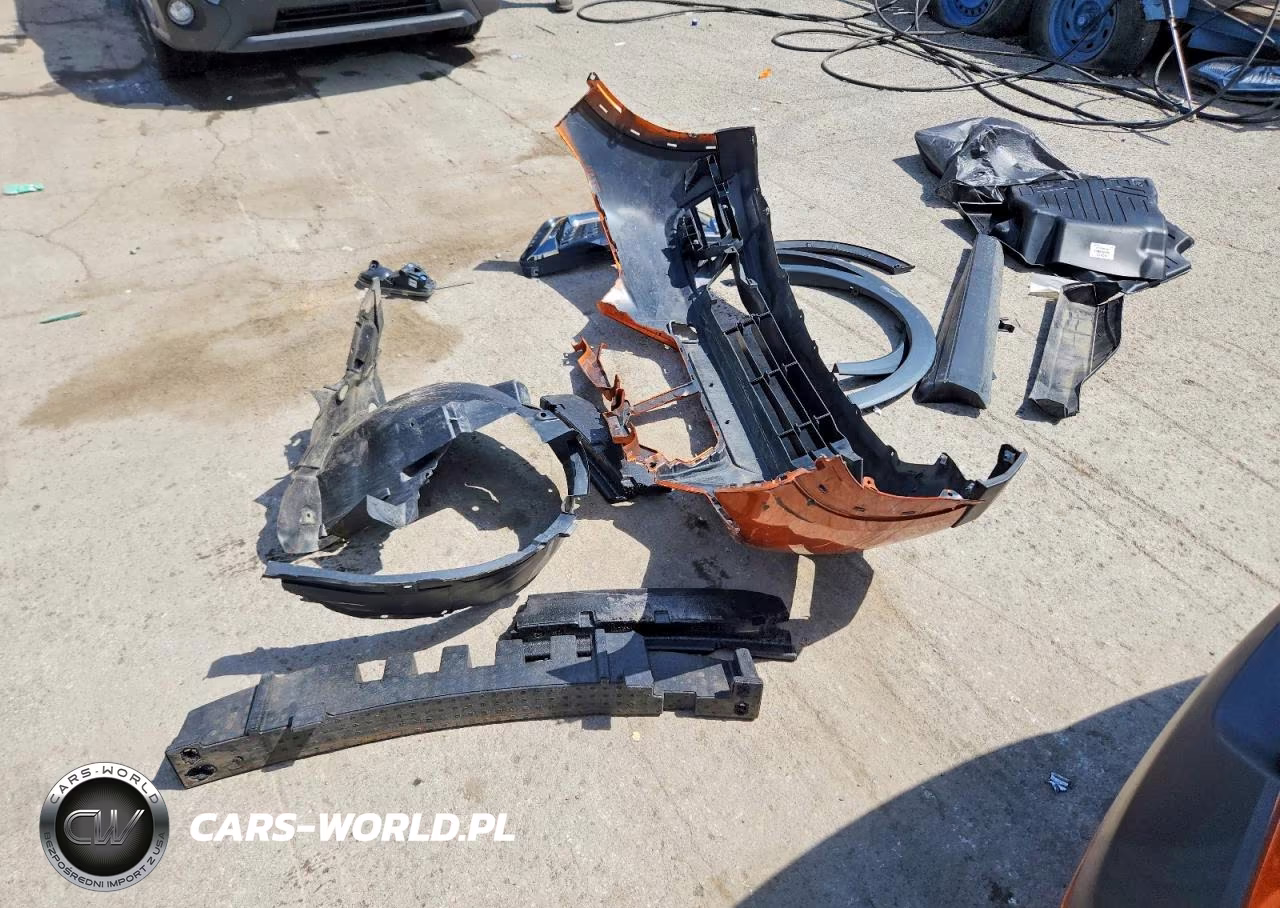 2019 Nissan Kicks Sr VIN:3N1CP5CU5KL524872 - 13