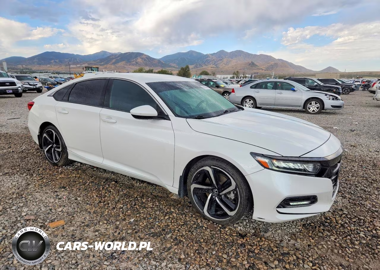 2018 Honda Accord Sport VIN:1HGCV1F30JA038539 - 4