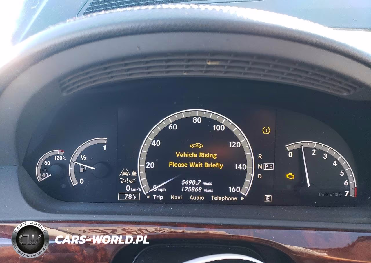 2011 Mercedes-Benz S 550 4Matic VIN:WDDNG8GB8BA389853 - 9