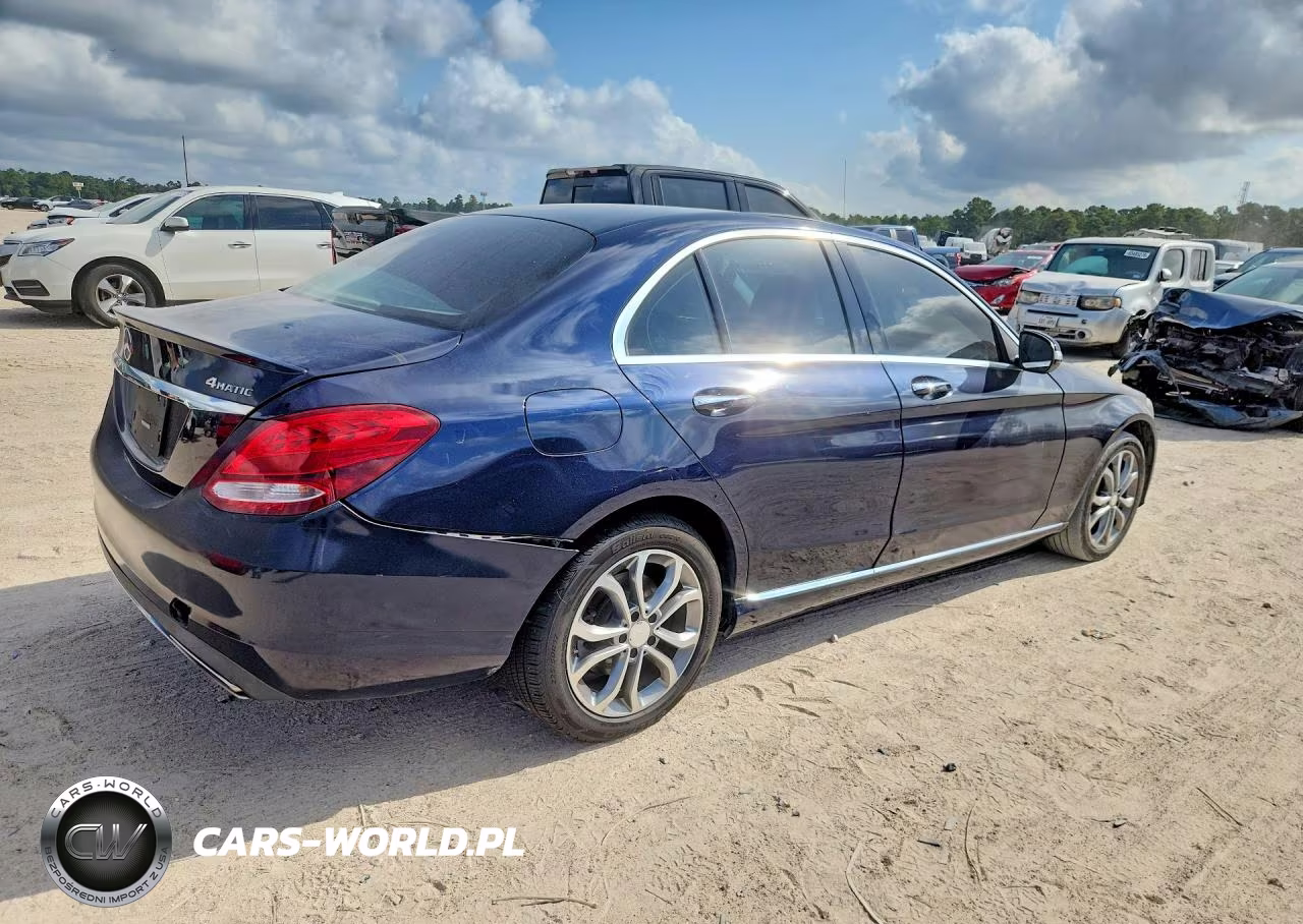 2016 Mercedes-Benz C 300 4Matic VIN:55SWF4KB3GU141332 - 3