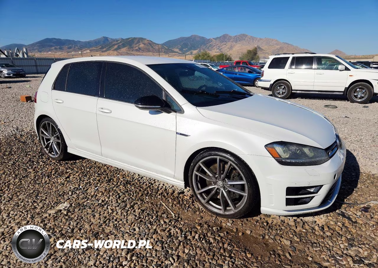 2017 Volkswagen Golf R VIN:WVWWF7AU0HW143008 - 4