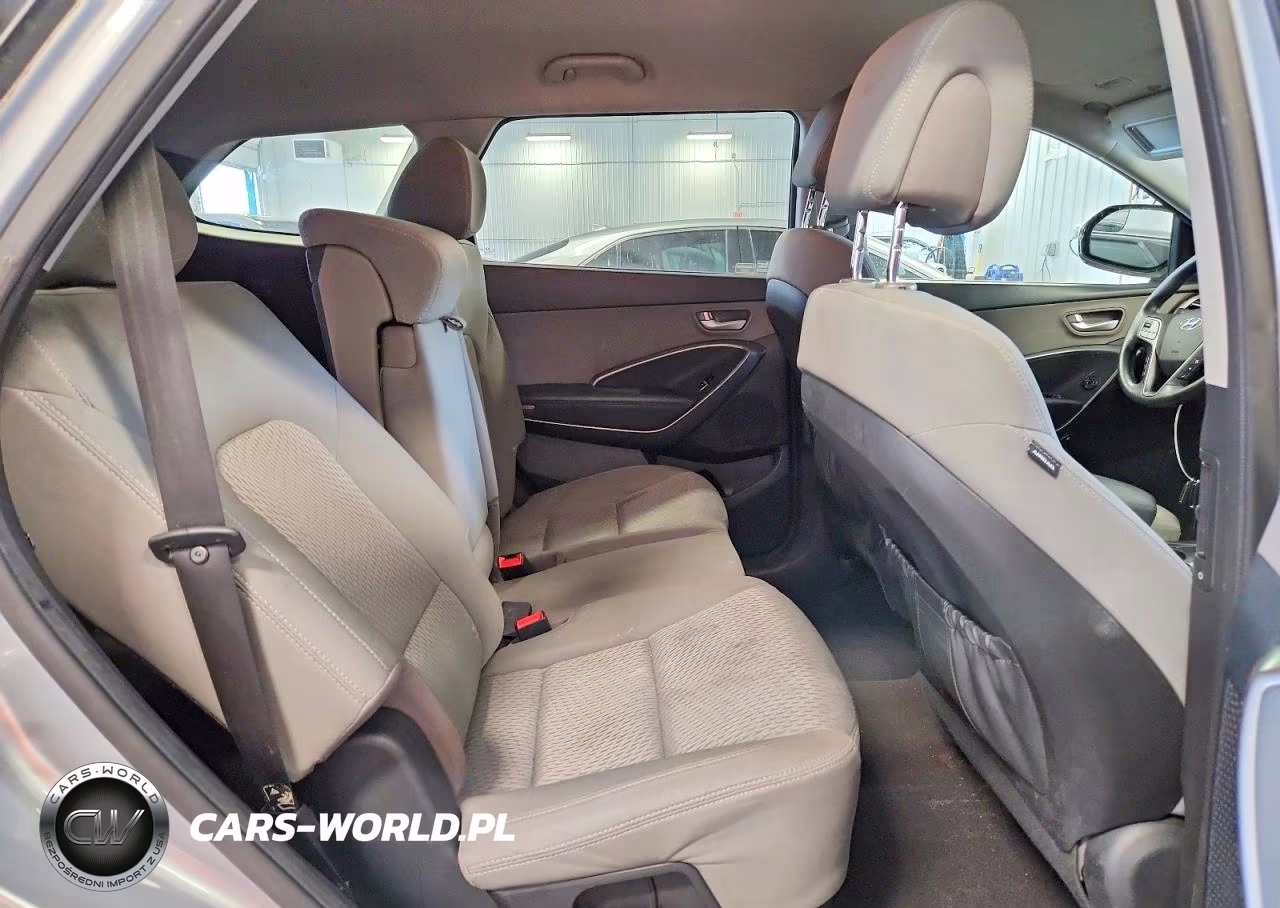 2017 Hyundai Santa Fe Se VIN:KM8SMDHF0HU235009 - 11