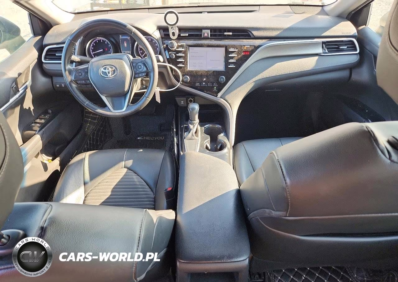 2018 Toyota Camry Se VIN:4T1B11HK2JU072888 - 8