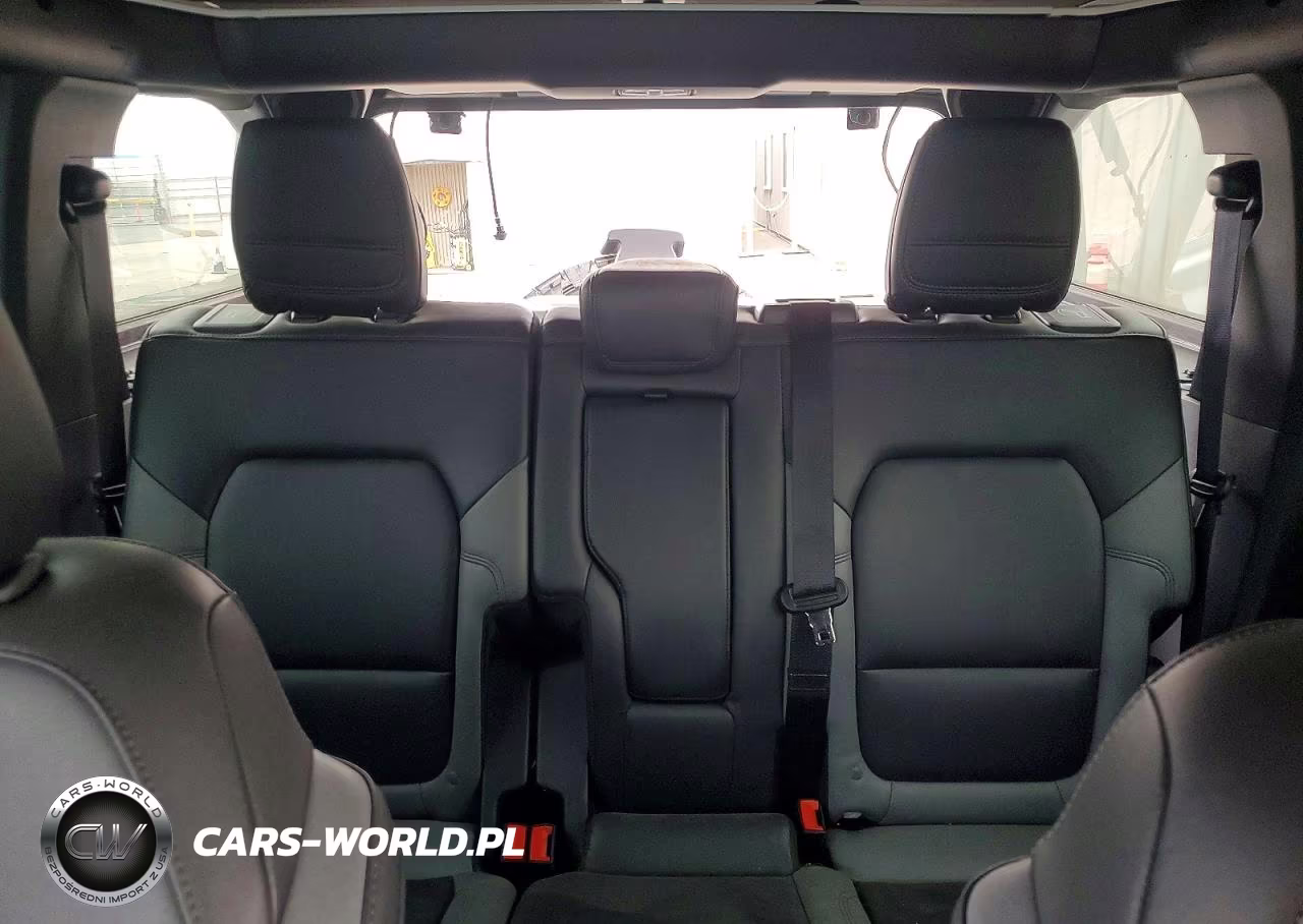 2024 Ford Bronco Black Diamond VIN:1FMEE1BP7RLB49813 - 10