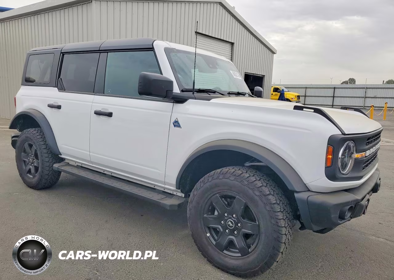 2024 Ford Bronco Black Diamond VIN:1FMEE1BP7RLB49813 - 4