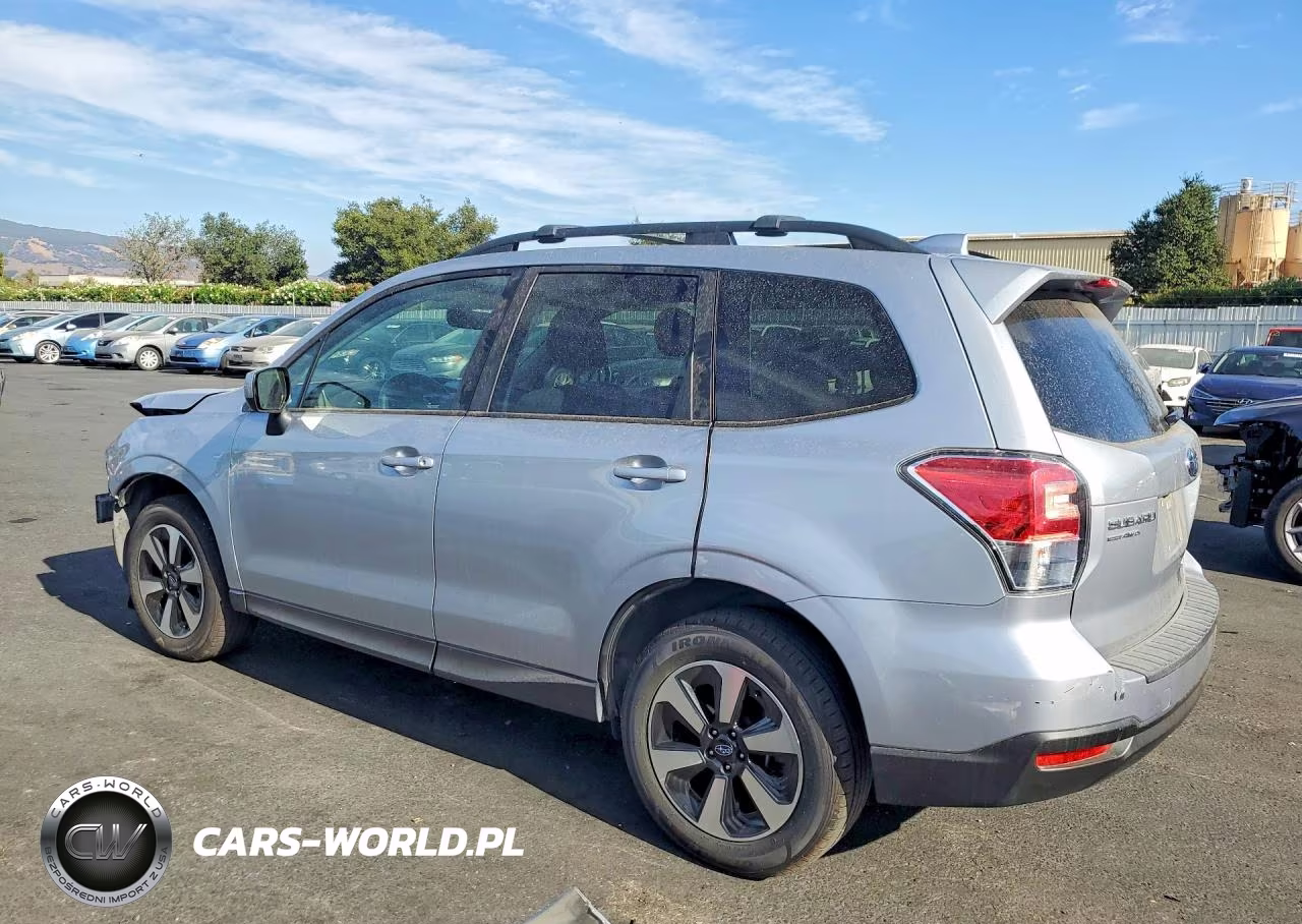 2018 Subaru Forester 2.5I Premium VIN:JF2SJAGCXJH614621 - 2