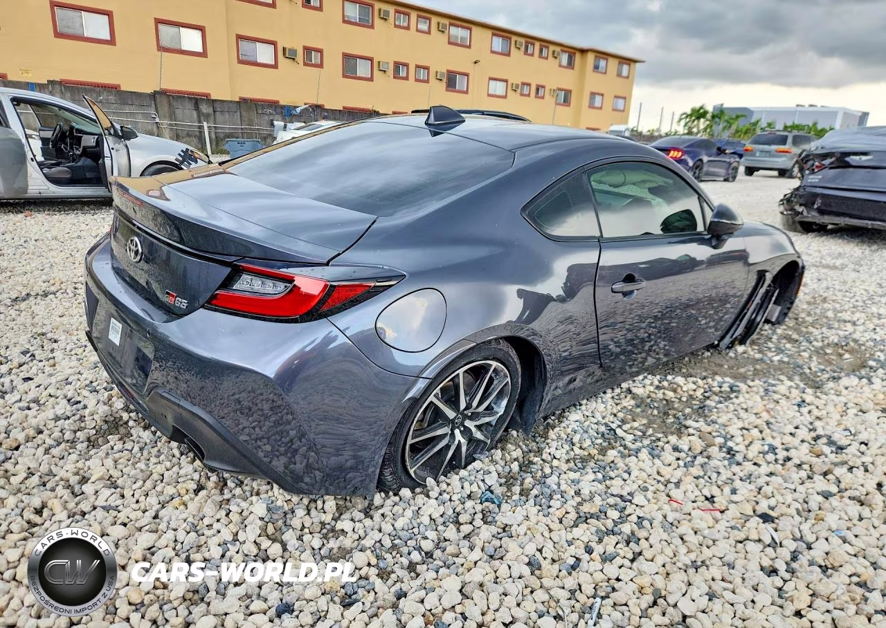2024 Toyota Gr86 Base VIN:JF1ZNBB14R8755019 - 3