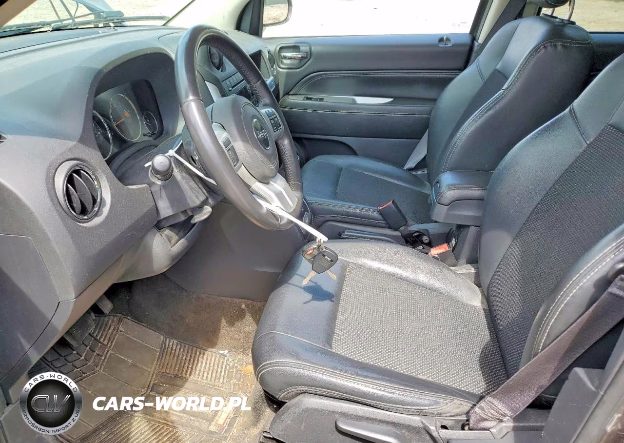2017 Jeep Compass Latitude VIN:1C4NJDEB2HD178307 - 7