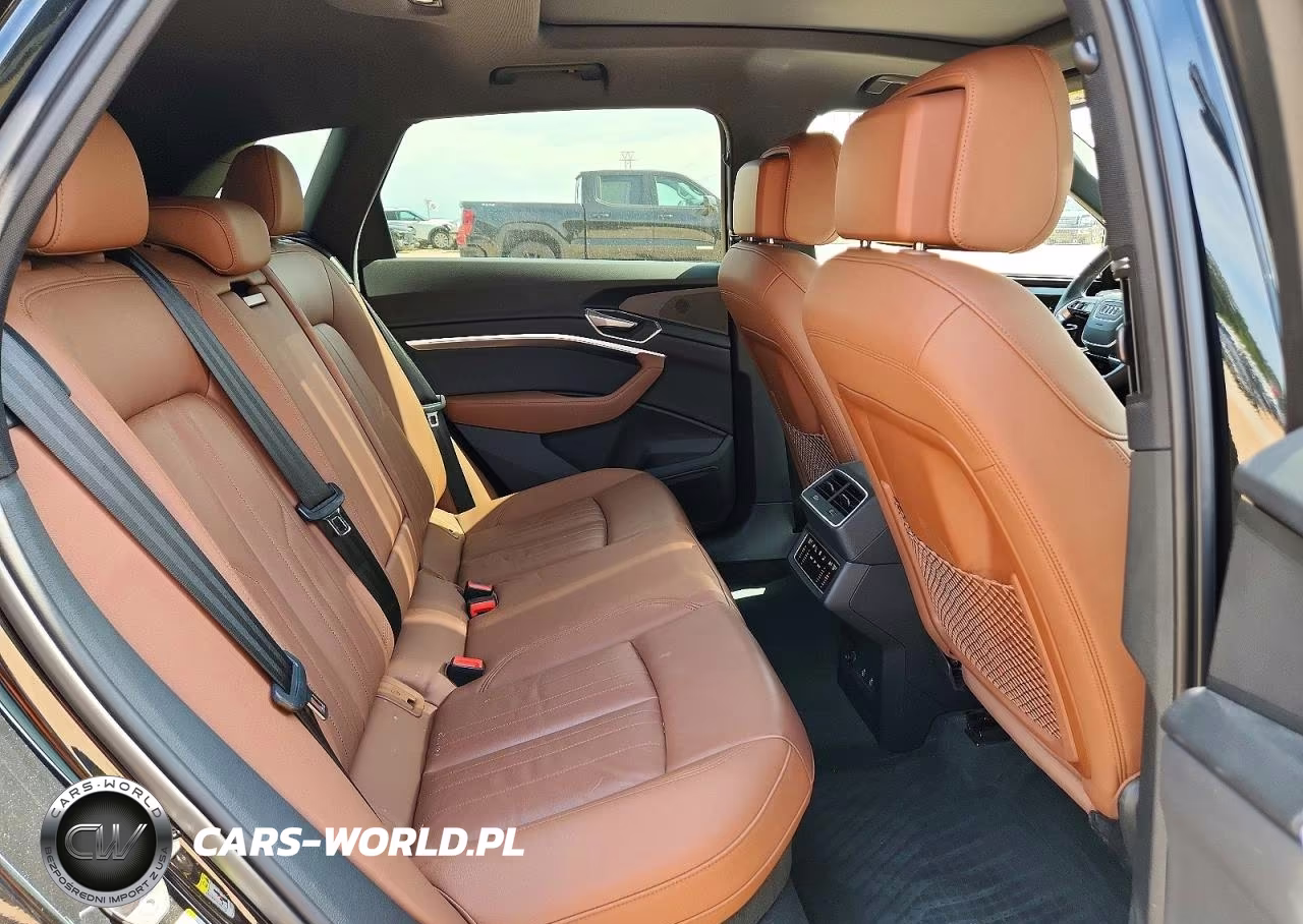 2022 Audi E-Tron Premium VIN:WA1AAAGE5NB045966 - 11