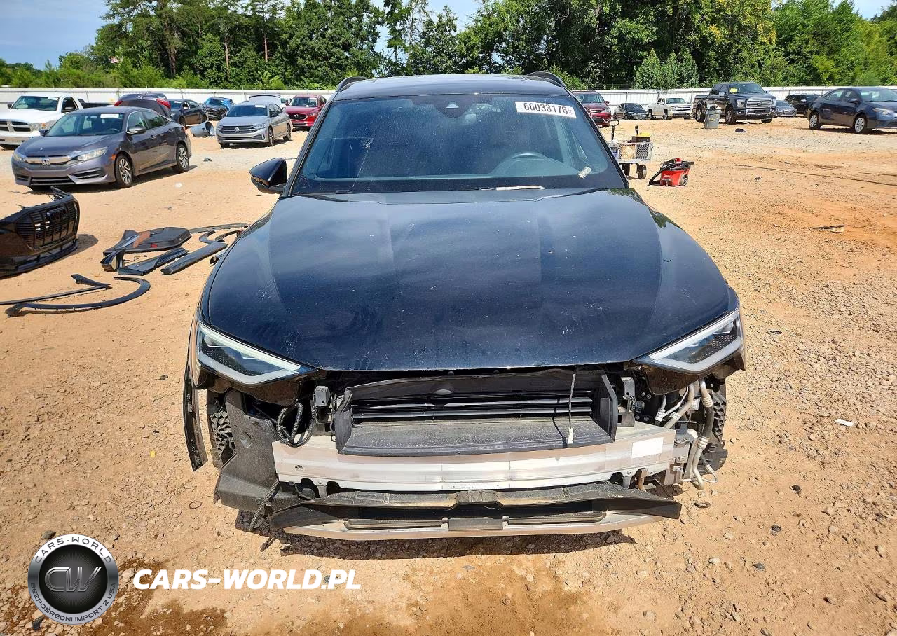 2022 Audi E-Tron Premium VIN:WA1AAAGE5NB045966 - 5