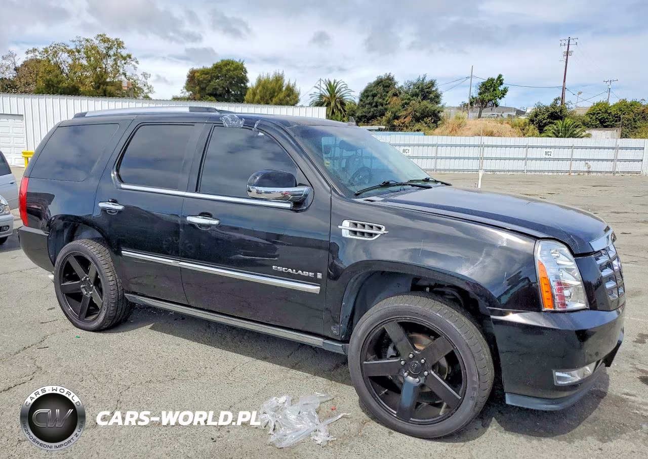 2009 Cadillac Escalade Luxury VIN:1GYFC232X9R239357 - 4
