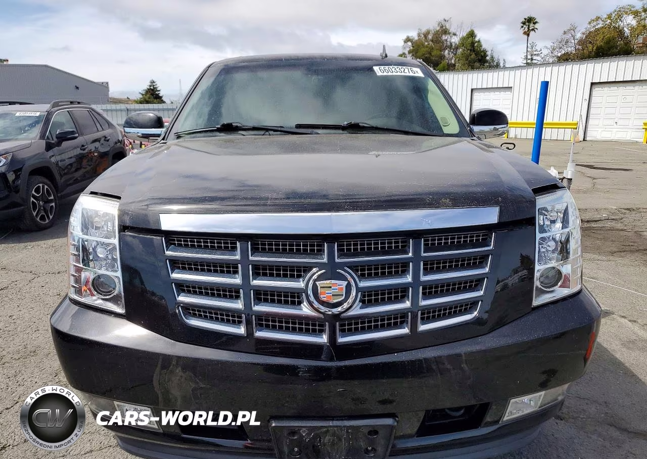 2009 Cadillac Escalade Luxury VIN:1GYFC232X9R239357 - 5