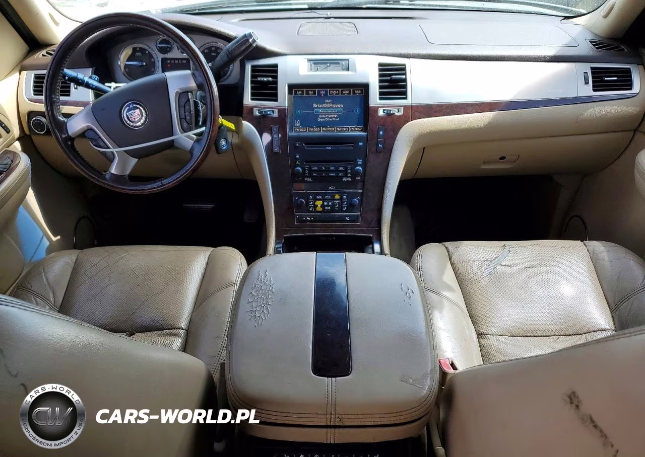 2009 Cadillac Escalade Luxury VIN:1GYFC232X9R239357 - 8