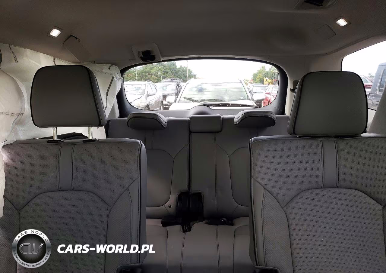2025 Honda Pilot Elite VIN:5FNYG1H86SB027237 - 10