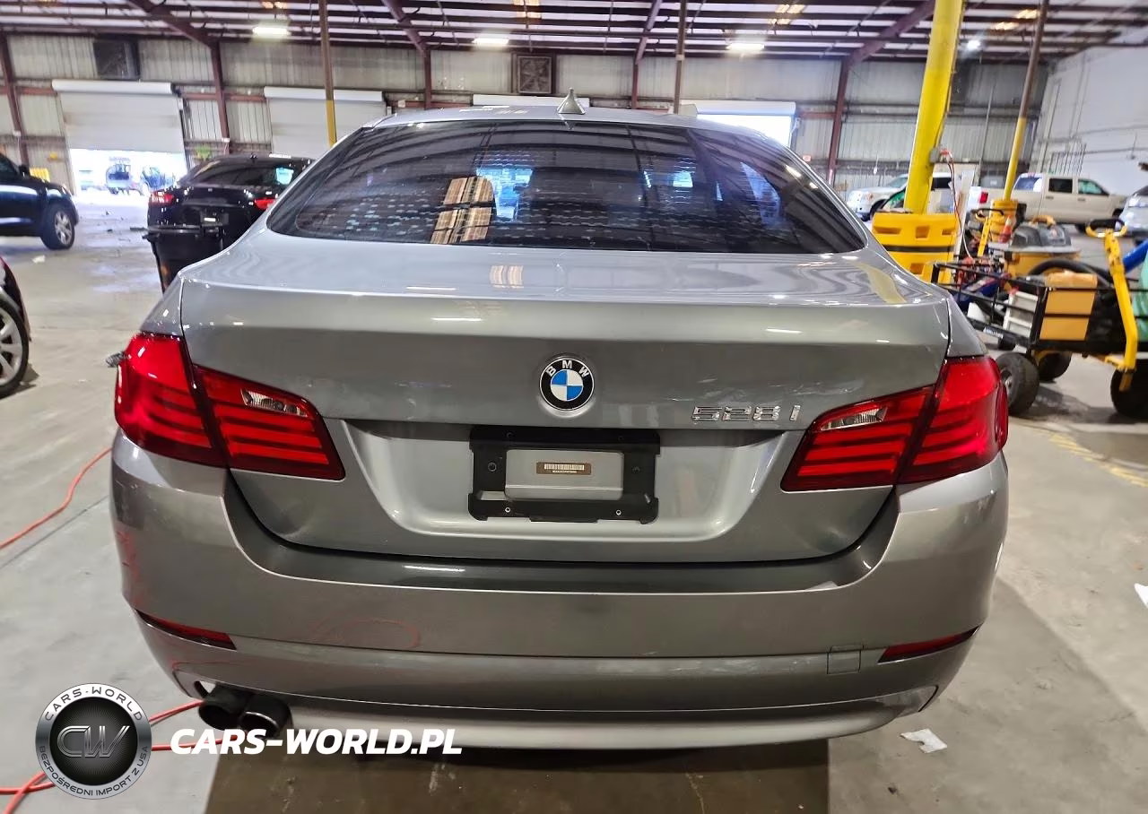 2013 BMW 528 I VIN:WBAXG5C53DDY36685 - 6