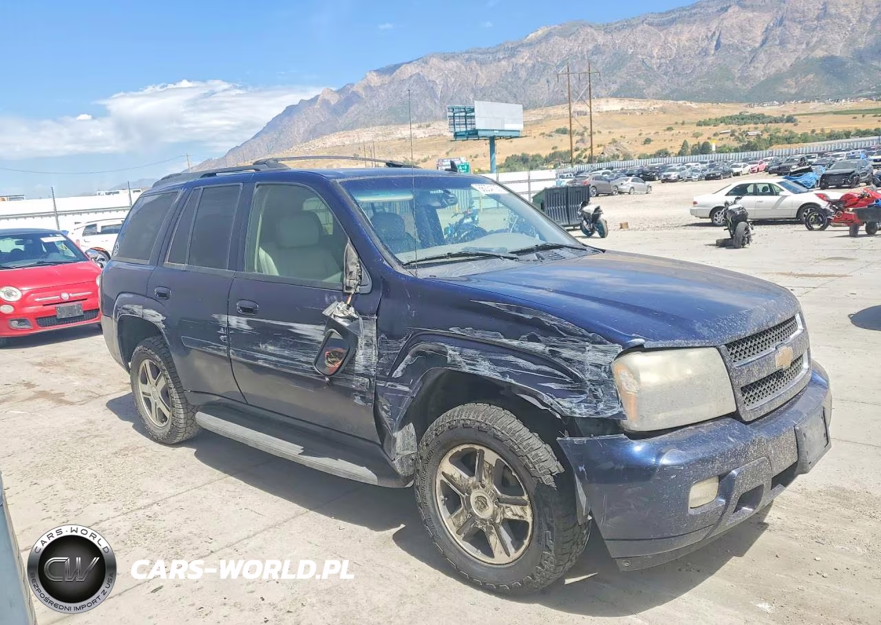 2007 Chevrolet Trailblazer Ls VIN:1GNDT13S572250707 - 4