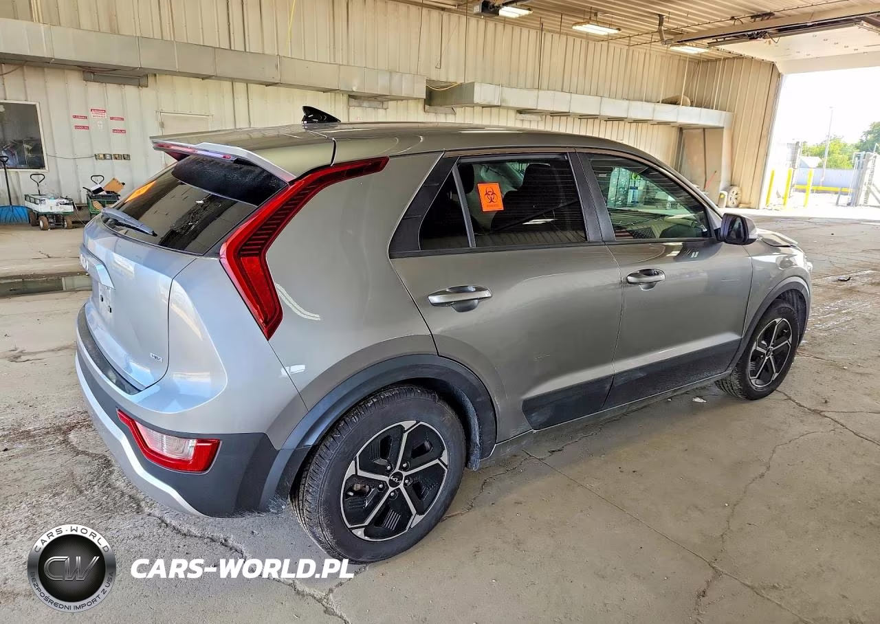 2023 Kia Niro Lx VIN:KNDCP3LE2P5065205 - 3