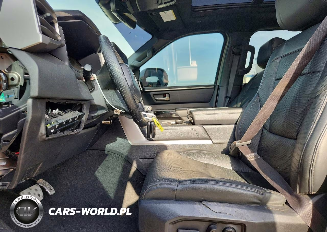 2025 Toyota Tundra Limited VIN:5TFWA5DB6SX247288 - 7