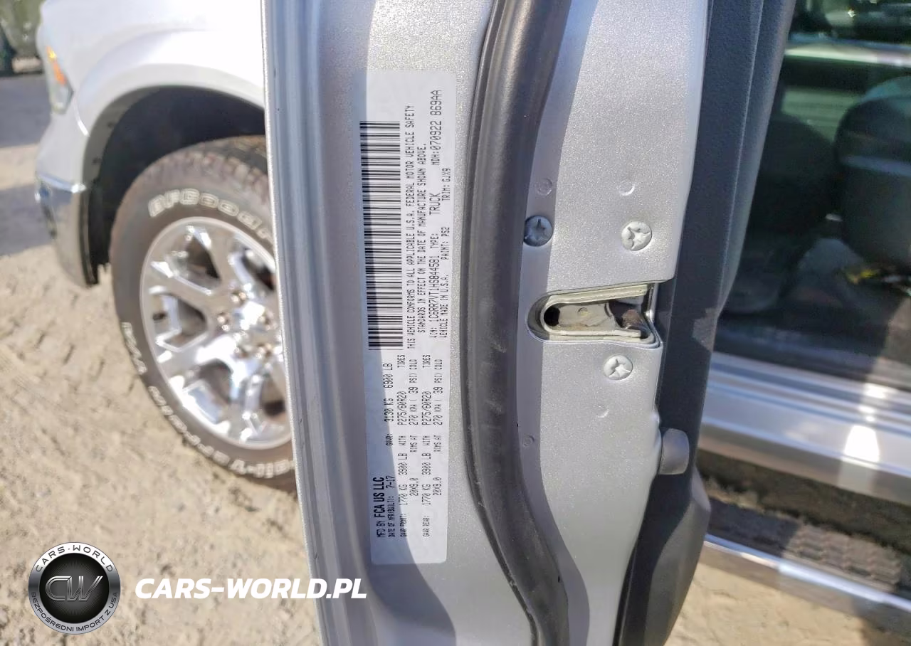 2017 Ram 1500 Laramie VIN:1C6RR7VT1HS844581 - 13