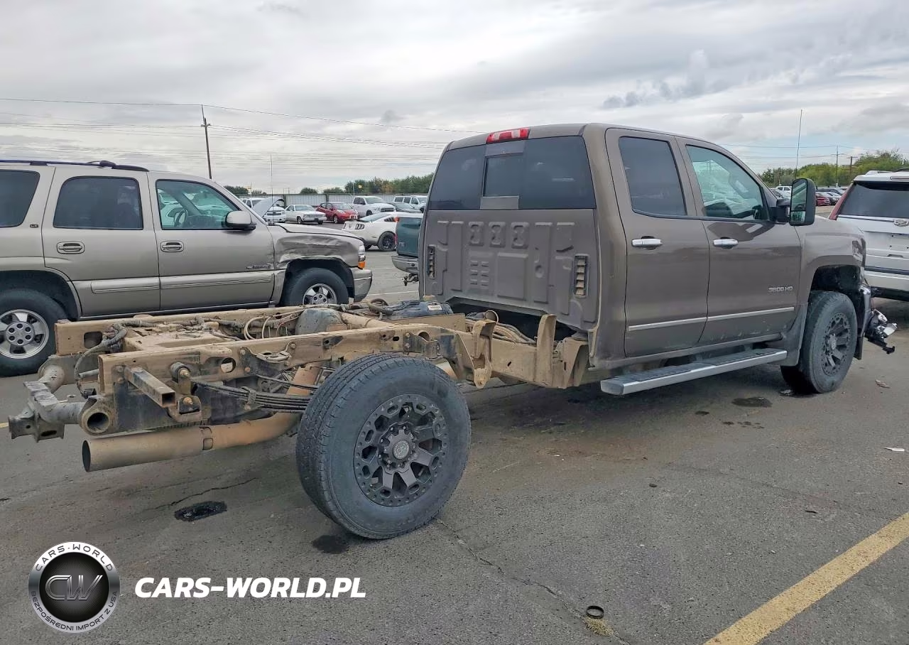2015 Chevrolet Silverado K3500 Ltz VIN:1GC5K0E88FZ115934 - 3