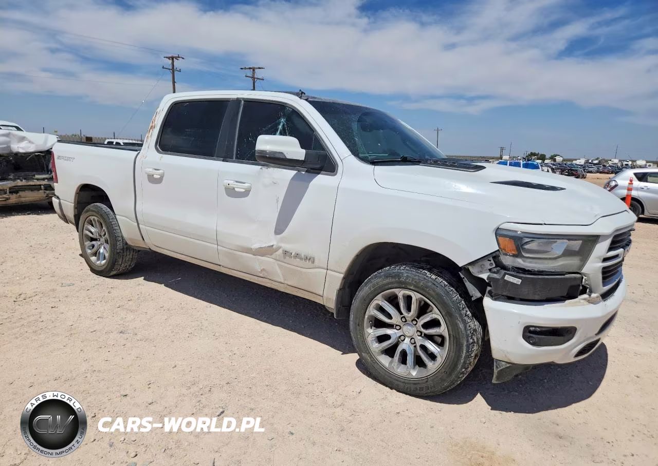 2023 Ram 1500 Laramie VIN:1C6SRFJT1PN542447 - 4