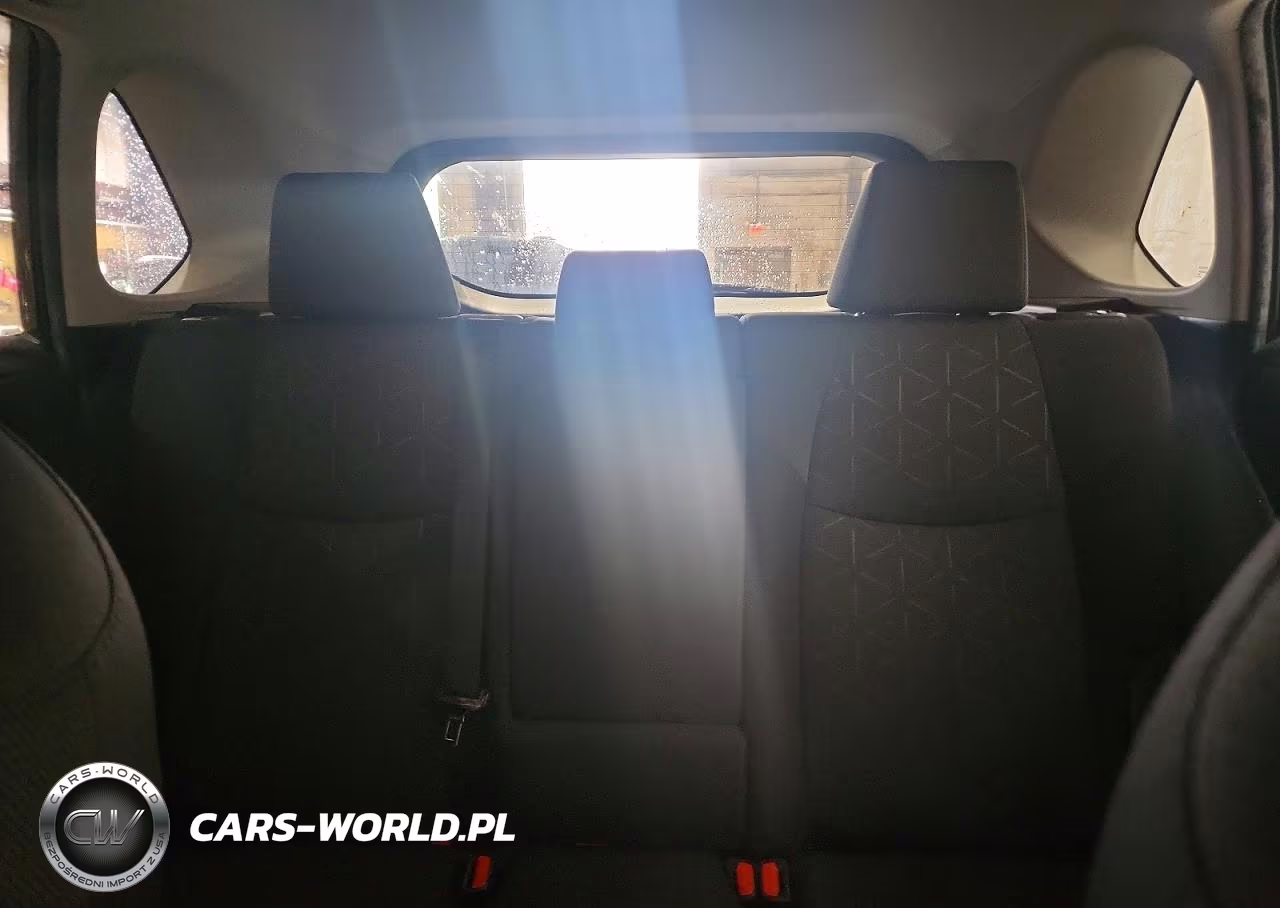 2021 Toyota Rav4 Xle VIN:2T3P1RFV2MC183794 - 10