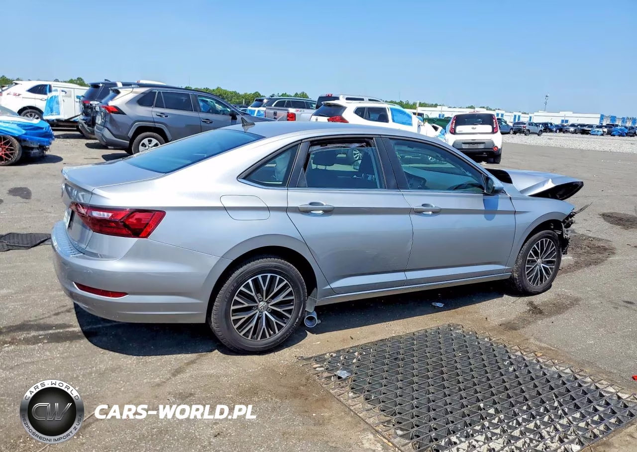 2021 Volkswagen Jetta VIN:3VWC57BU6MM023385 - 3