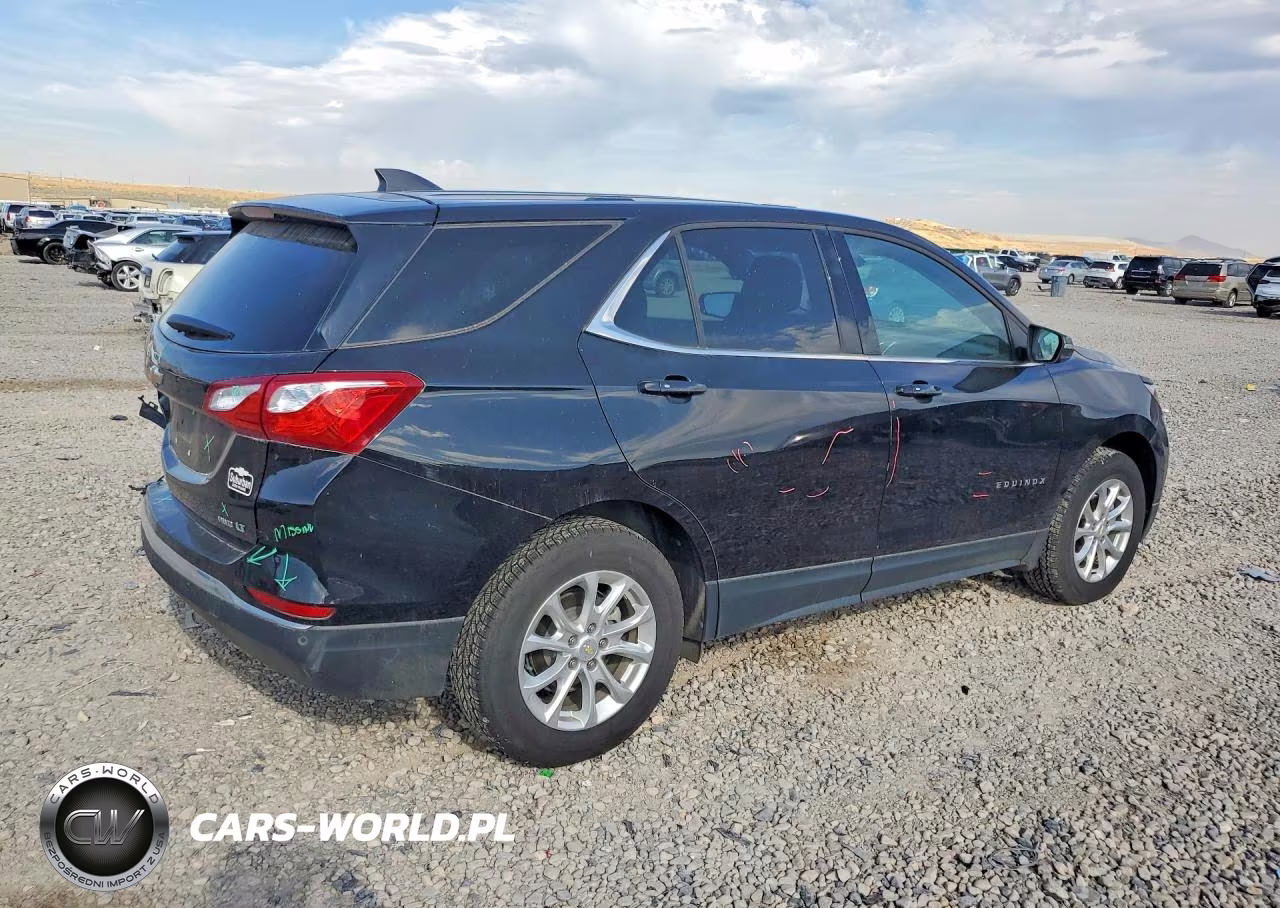 2018 Chevrolet Equinox Lt VIN:2GNAXSEV4J6245318 - 3