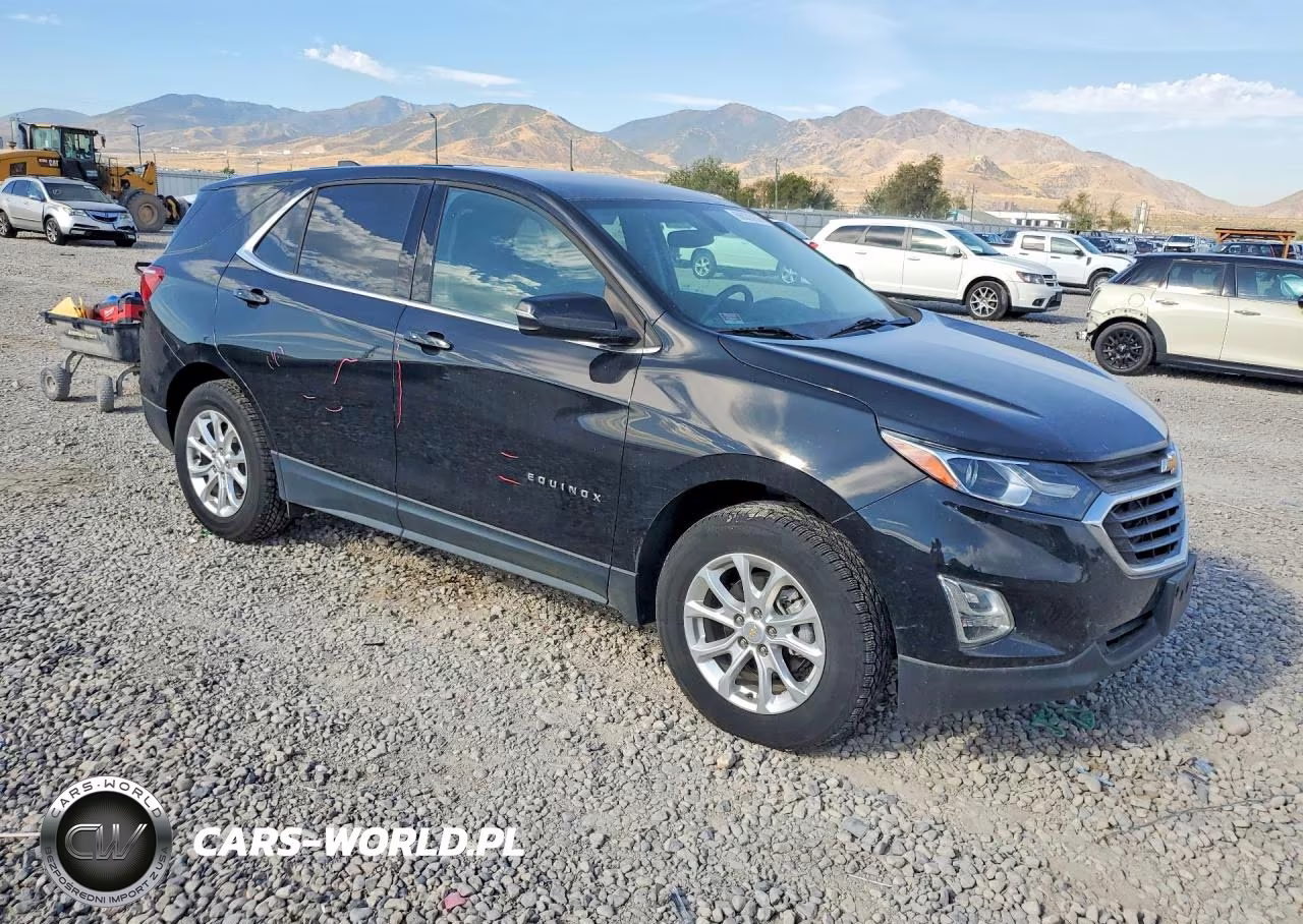 2018 Chevrolet Equinox Lt VIN:2GNAXSEV4J6245318 - 4