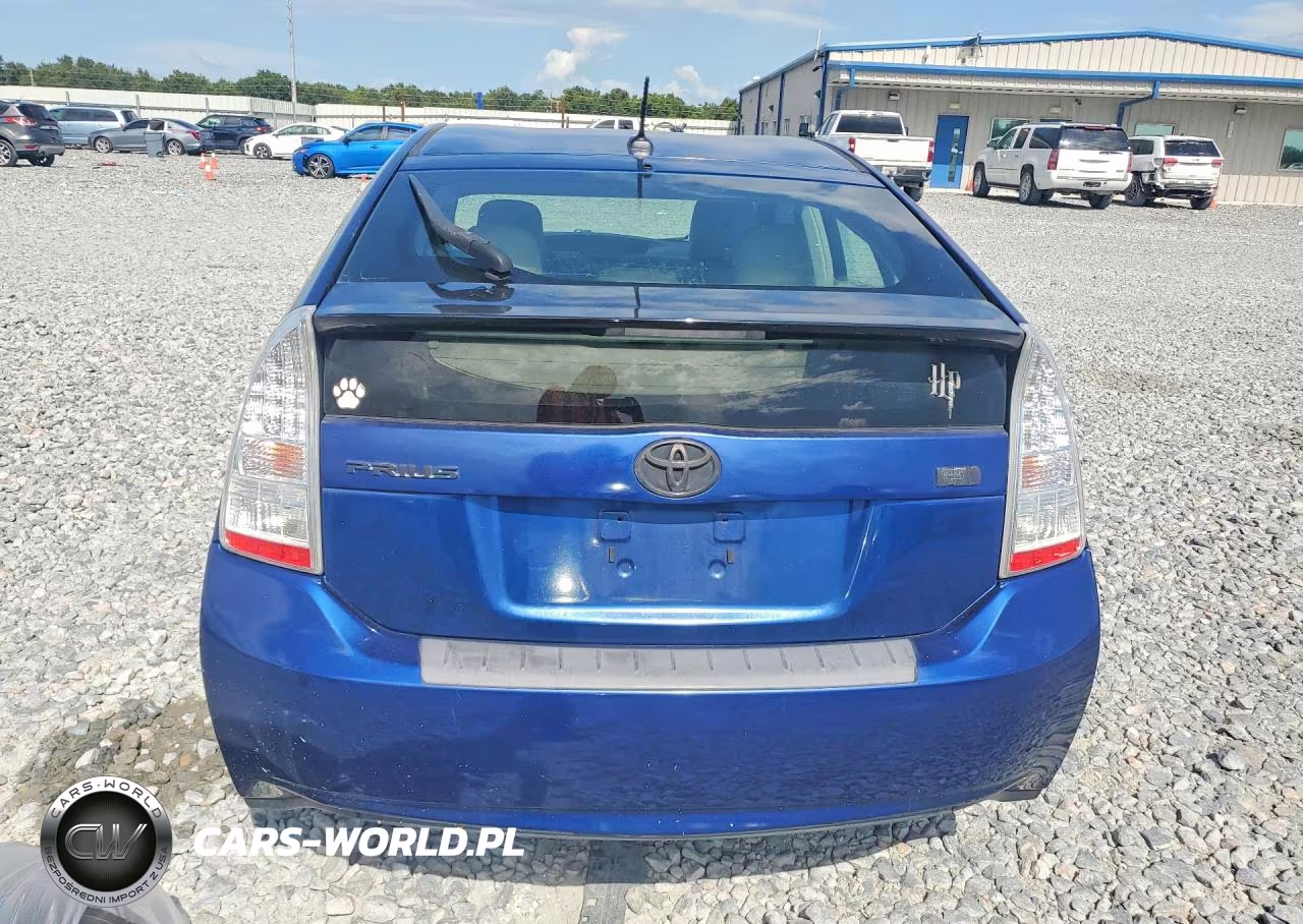 2011 Toyota Prius Two VIN:JTDKN3DU3B1425332 - 6