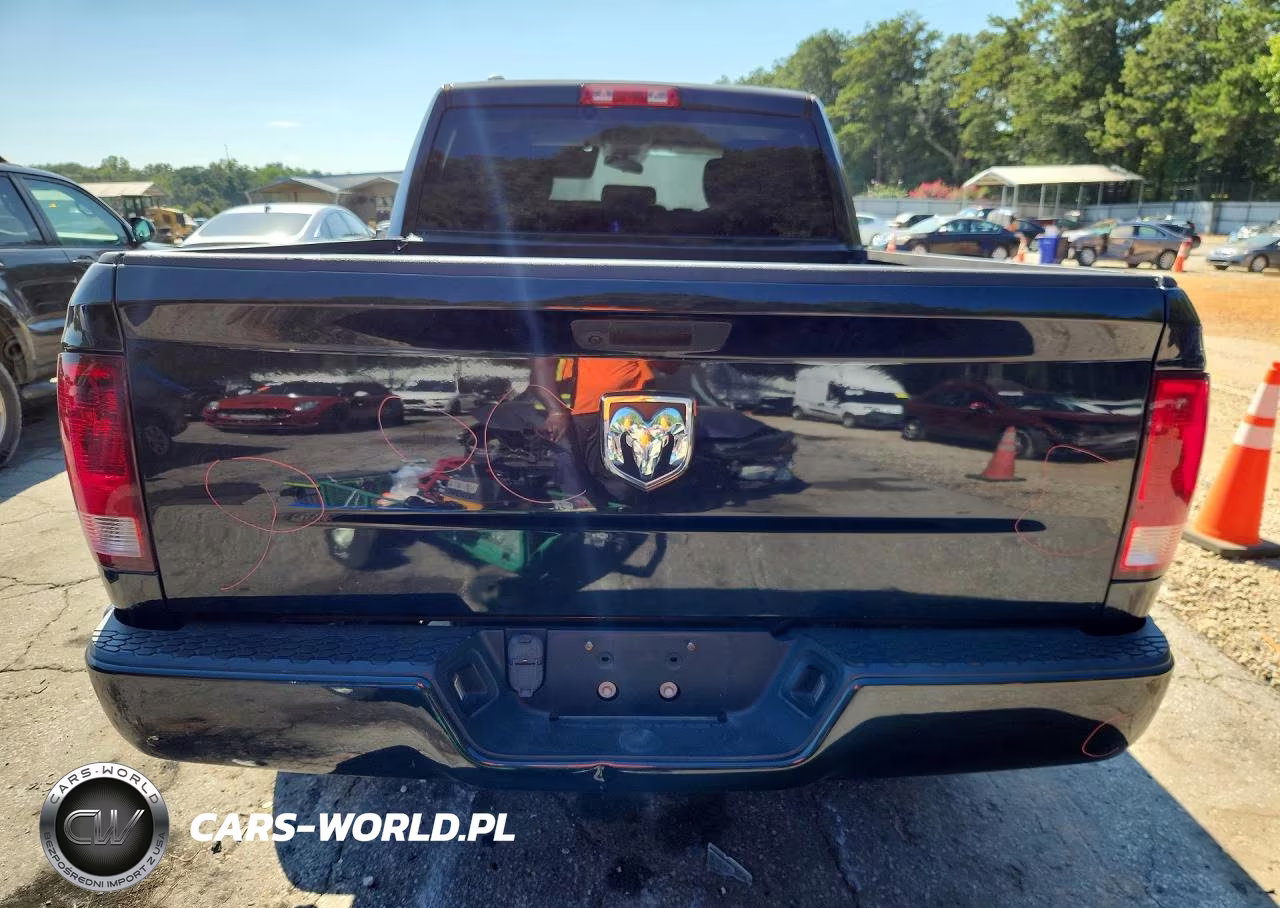 2019 Ram 1500 Classic Tradesman VIN:1C6RR6FG6KS528693 - 6