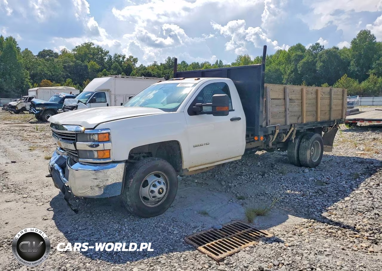 2015 Chevrolet Silverado K3500 VIN:1GB3KYCG8FF558784 - 1