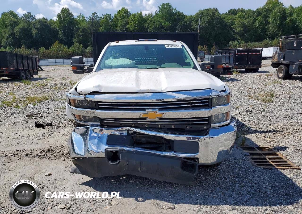 2015 Chevrolet Silverado K3500 VIN:1GB3KYCG8FF558784 - 5