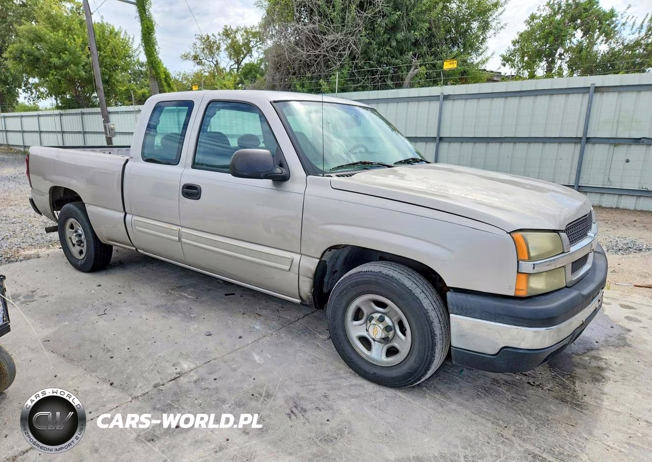 2004 Chevrolet Silverado C1500 VIN:2GCEC19V641198790 - 4