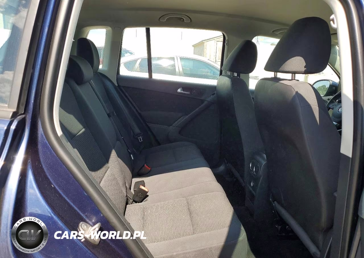 2014 Volkswagen Tiguan S VIN:WVGBV3AX5EW551208 - 11